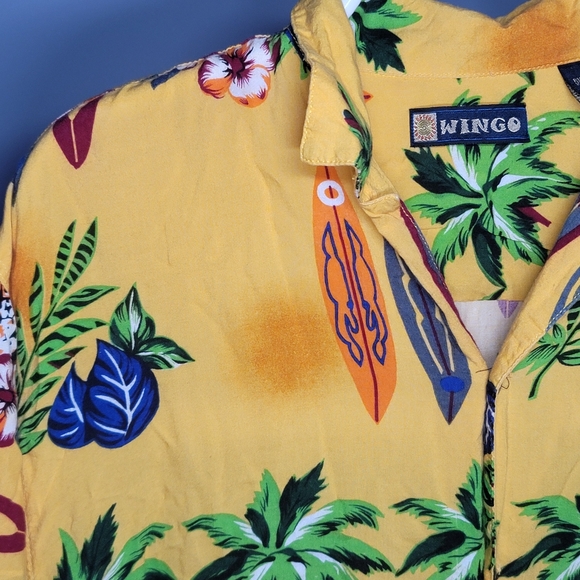 Vintage Wingo Hawaiian 100% Rayon Shirt-Surfboards, Palm Trees, Pineapples,Beach - Picture 3 of 10
